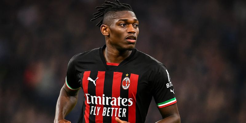 Leão vẫn đang là chủ lực của AC Milan